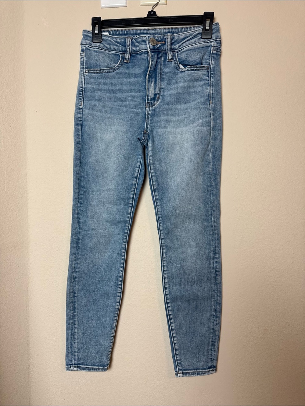 American Eagle Outfitters Light Blue Skinny Jeans